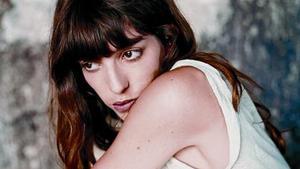 La ahora cantante Lou Doillon, en una imagen promocional del disco ’Places’