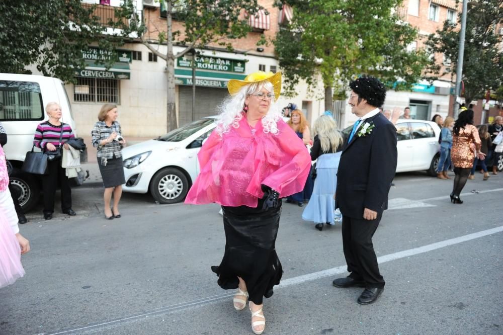 Vistabella saca su carnaval a las calles