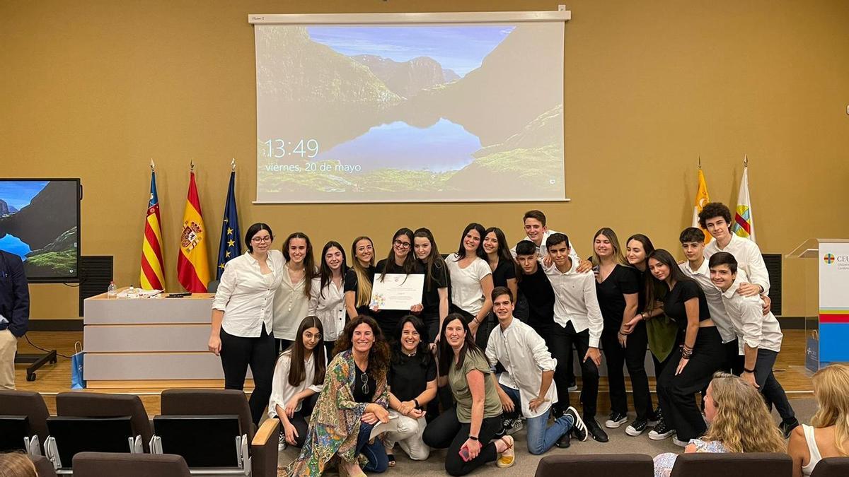 El colegio Agustinos Alicante logra el primer premio del proyecto UNI2 de la CEU-UCH