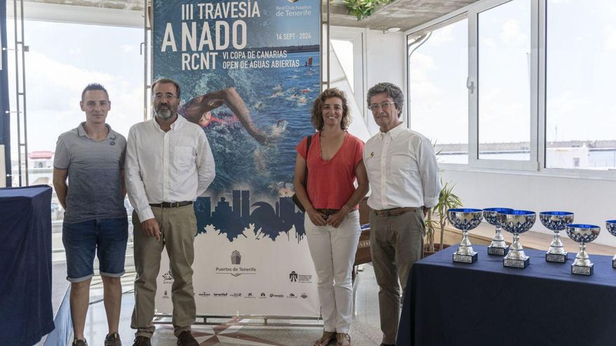 El RC Náutico de Tenerife celebra su travesía a nado