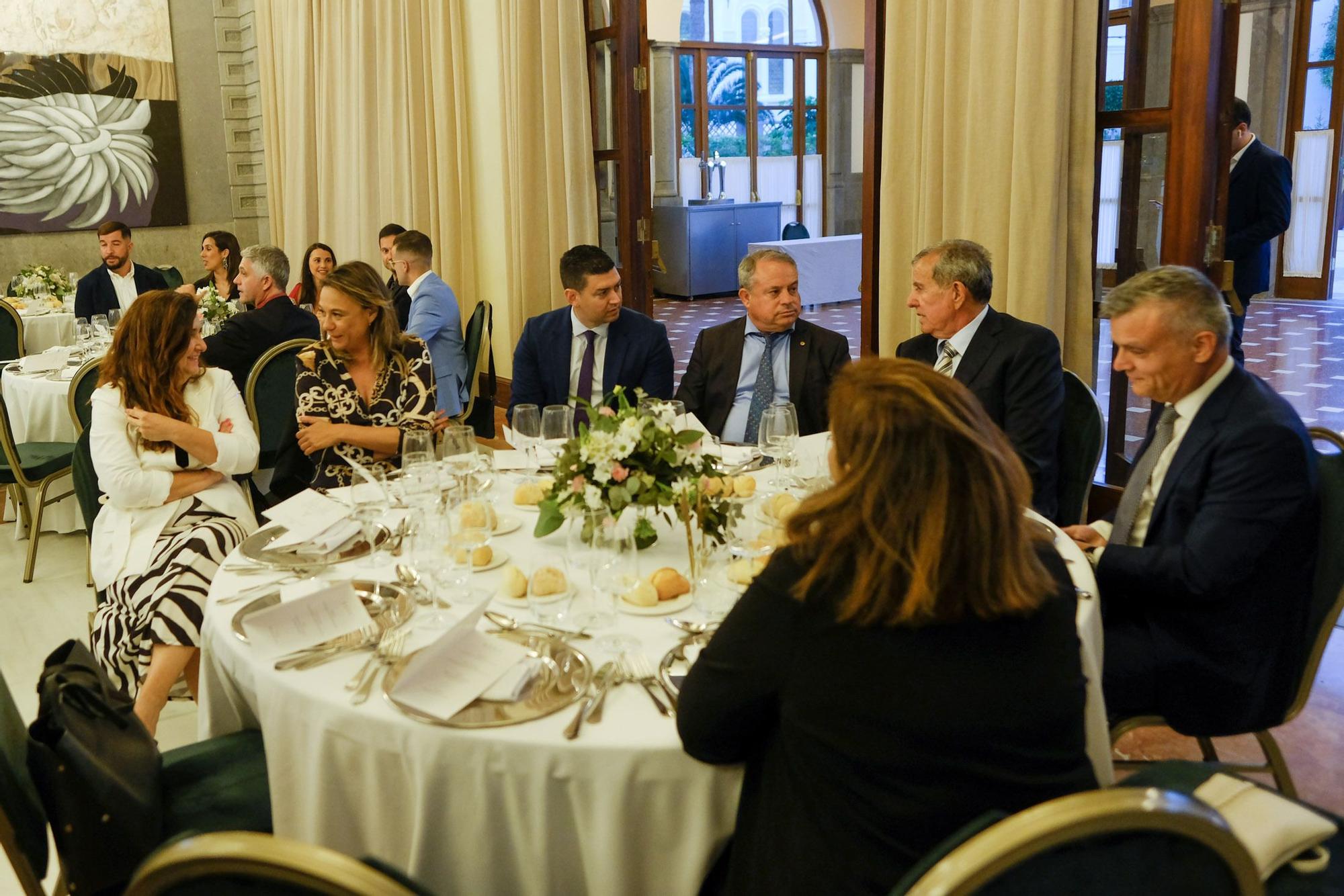 Cena del Club Voleibol Guaguas en el Hotel Santa Catalin