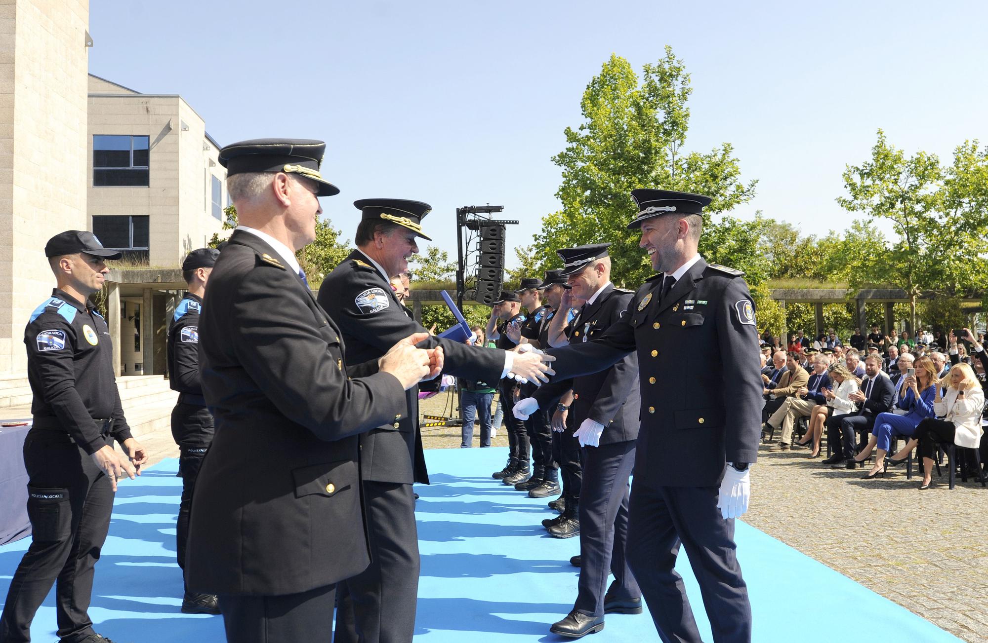 Masiva entrega de distinciones en la academia gallega de Policía Local