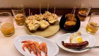 Este bar de Gràcia regala hasta gambas con la caña