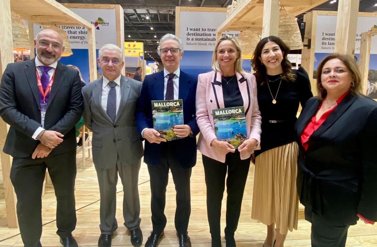 A. Serra, Manuel Butler, el embajador José Pascual, M. Frontera, R. Morillo y M. J. Aguiló. | FEHM