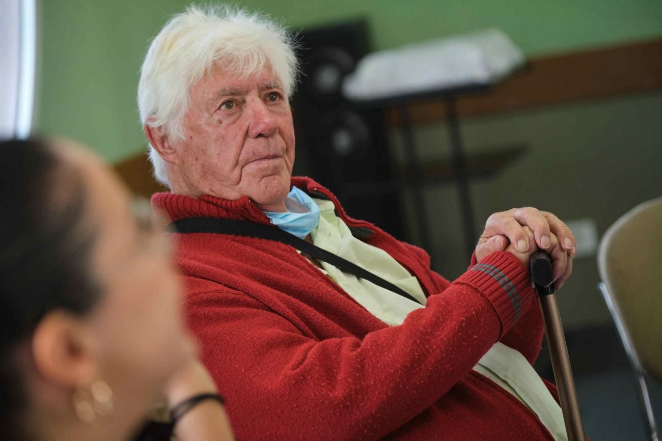 Encuentro con los mayores del programa contra la soledad de La Laguna