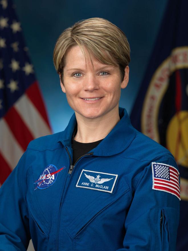 La astronauta Anne McClain