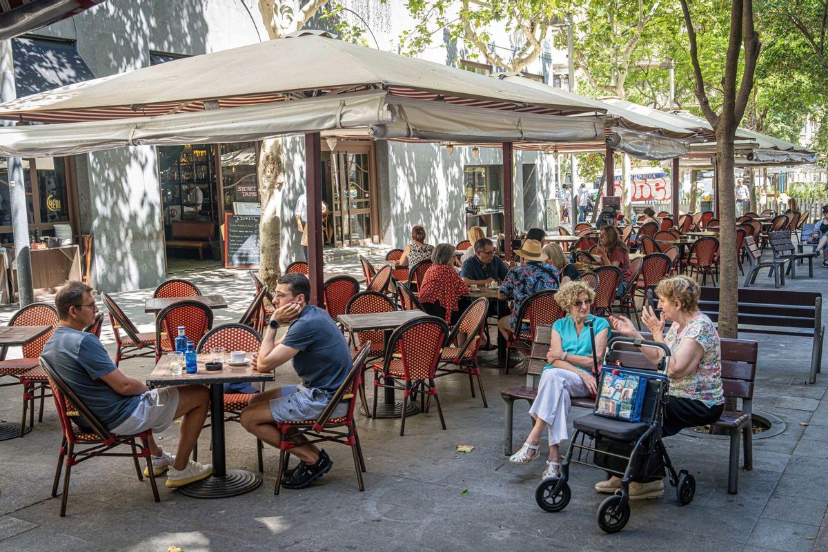 Les dues sentències tornen a obrir la guerra per la retallada horària Les dues sentències tornen a obrir la guerra per la retallada horària