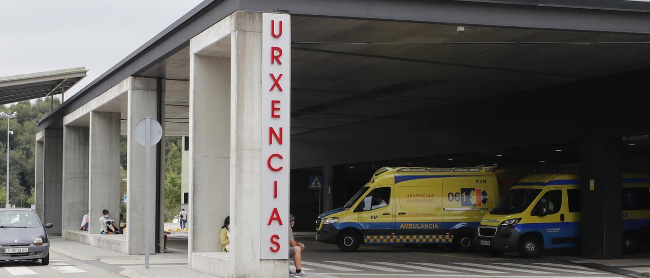 Entrada de Urgencias del hospital Álvaro Cunqueiro.