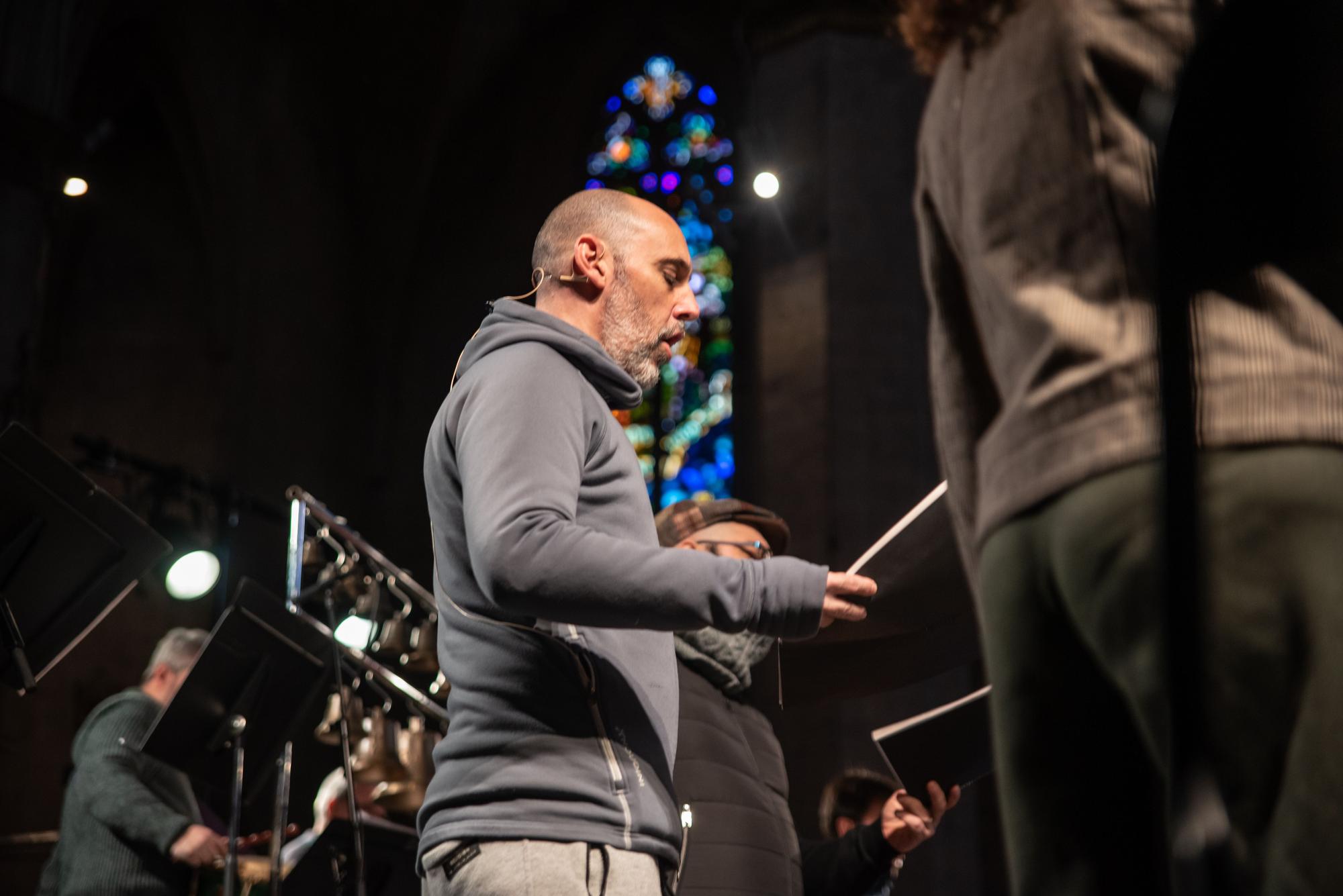 L'assaig previ al concert de Savall a la Seu de Manresa, en fotos