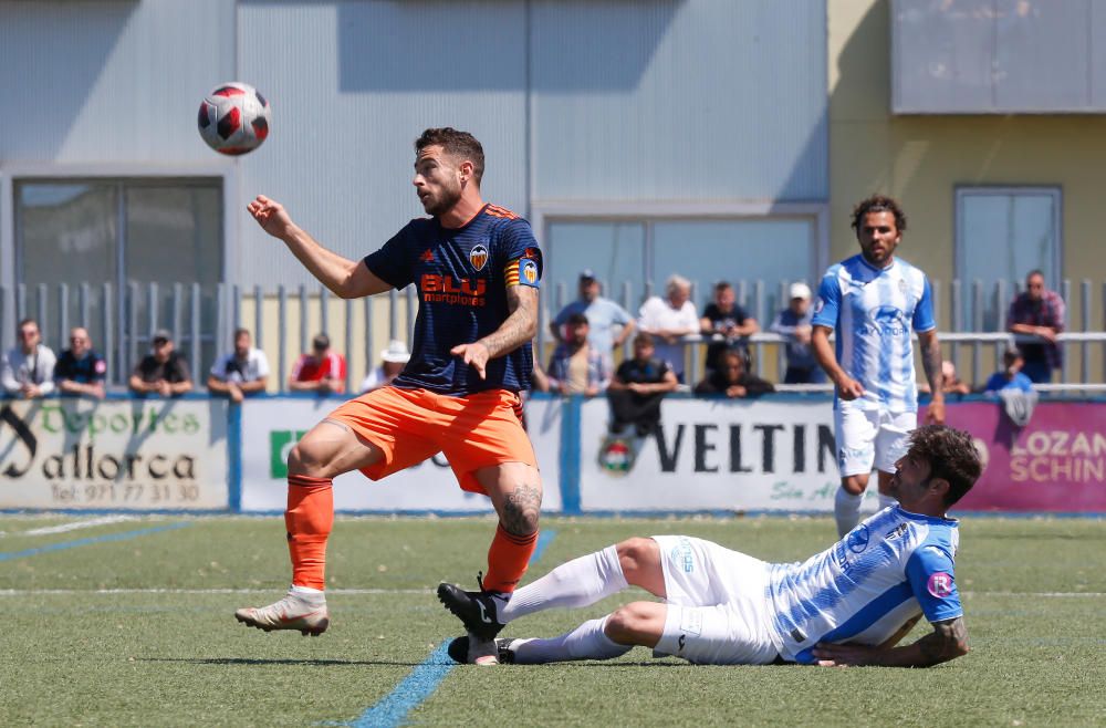 El Atlético Baleares hace méritos para proclamarse campeón : Fútbol