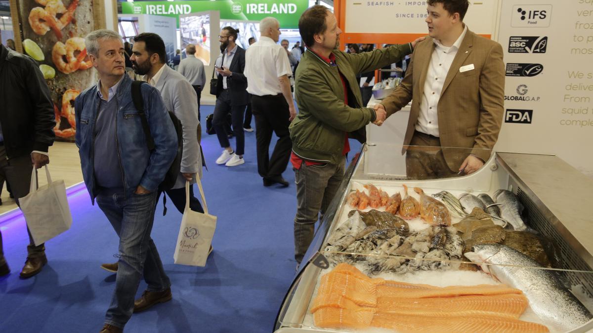 Negocios en la feria Seafood 2023.