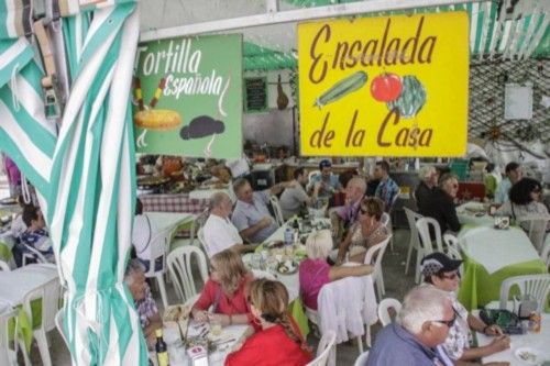 El desfile ecuestre toma el Real de Torrevieja