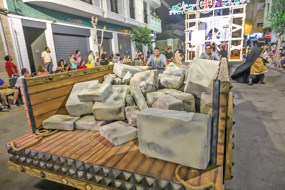 Espectacular entrada de Mora de las fiestas de Almoradí 2019