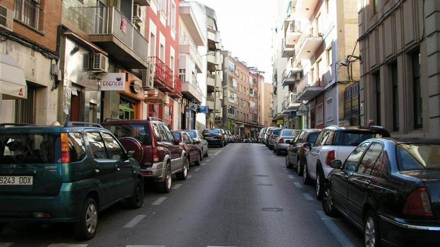 La alcaldesa de Cáceres baraja la peatonalización de la calle Gómez Becerra para el nuevo año