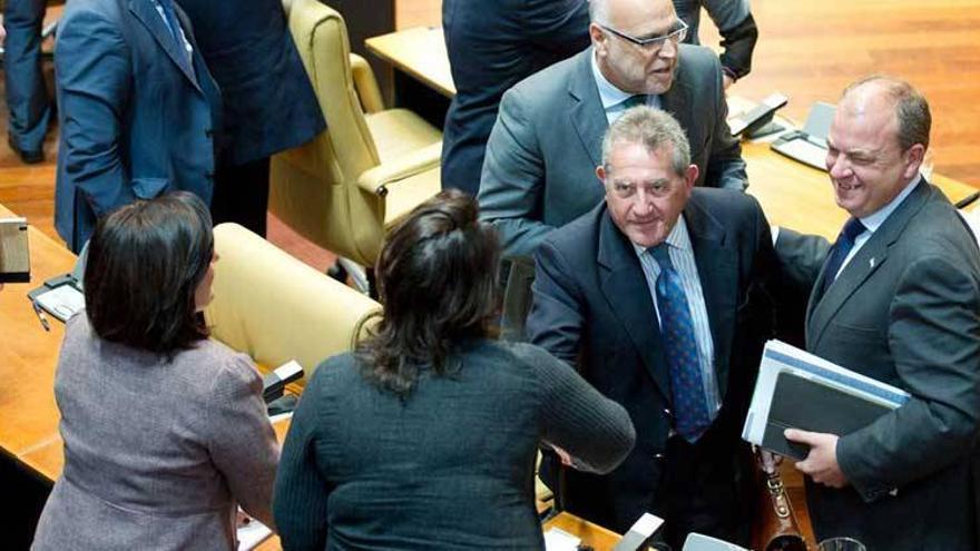 Monago logra el respaldo mayoritario de la Cámara al presupuesto de 2014