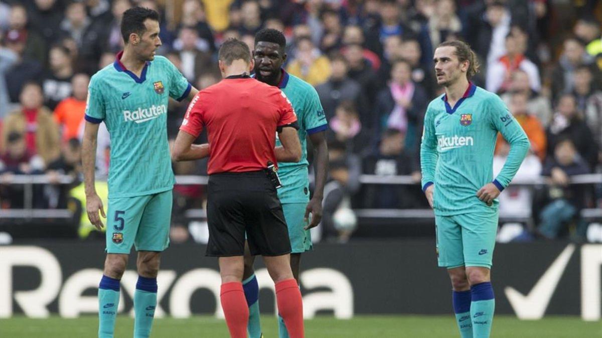 Tras la derrota contra el Valencia, el Barcelona ha perdido el liderato de la LaLiga