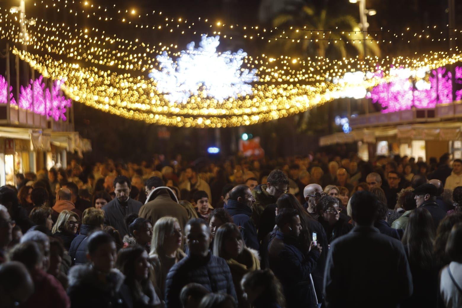 València, a reventar por la Navidad y el buen tiempo