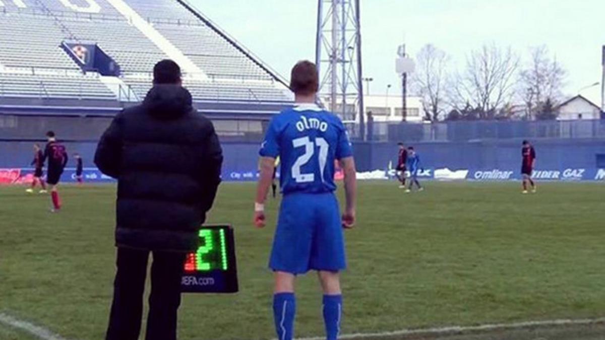 Dani Olmo en el momento de su debut con el primer equipo del Dinamo de Zagreb