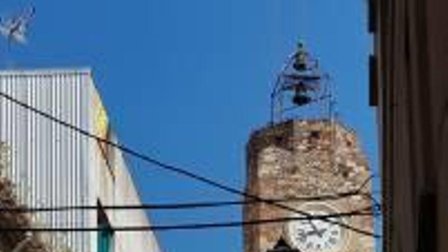 El carrer de la Torre del Rellotge d&#039;Olesa de Montserrat