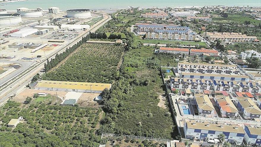 Almassora traslada a PortCastelló su interés por estar en la zona logística