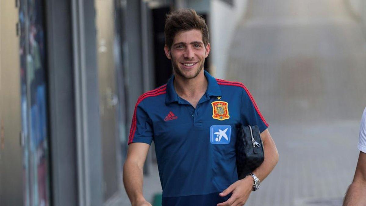 Sergi Roberto lucirá el 8 ante Feroe y Suecia