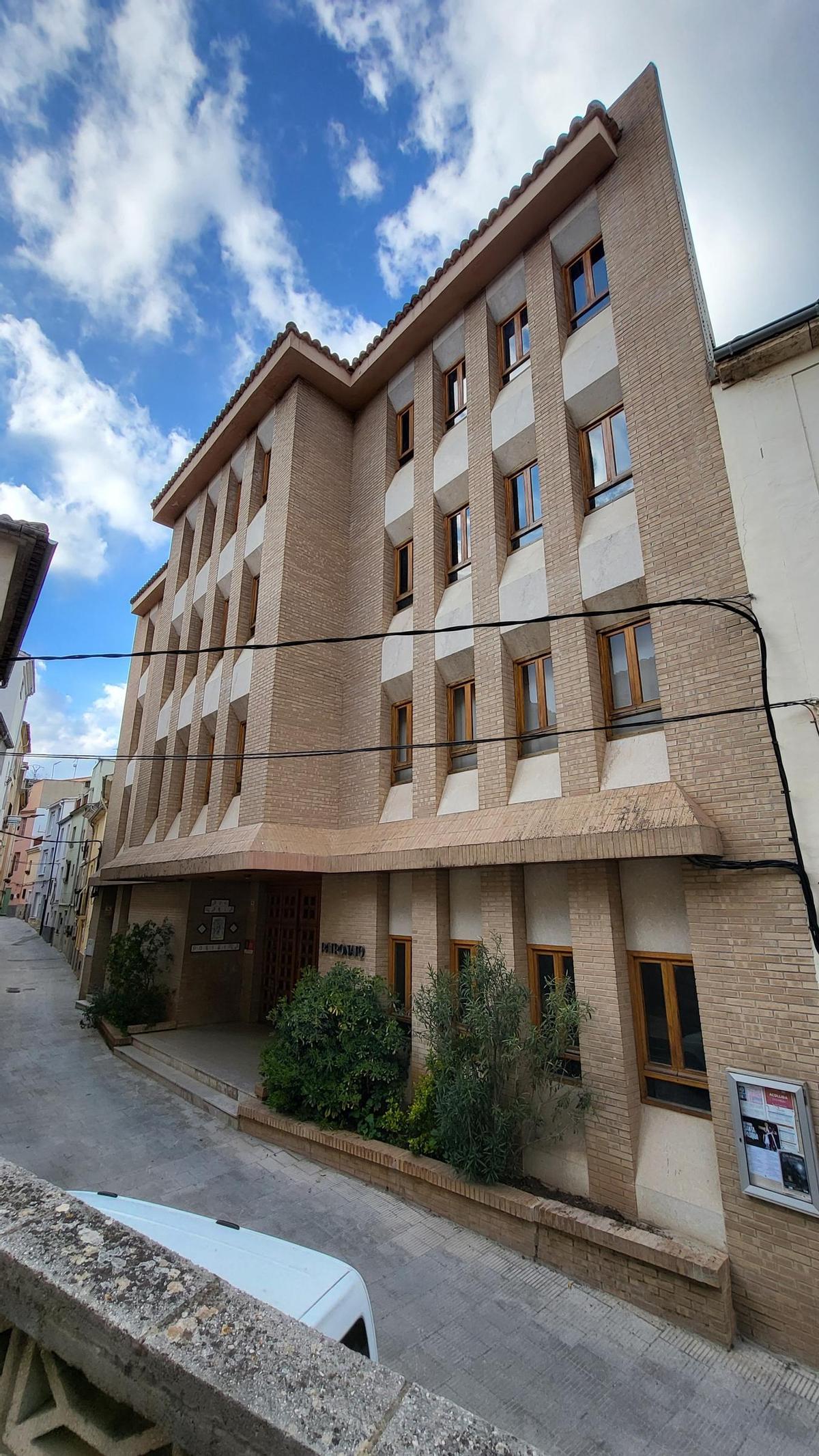 Edificio del Patronato de la parroquia de Bocairent.