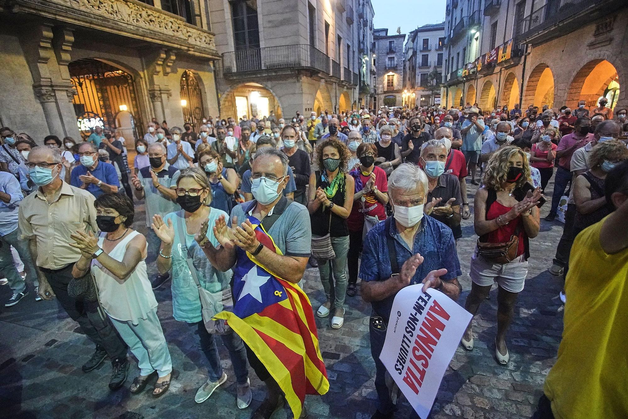 Carme Forcadell, a la plaça del Vi