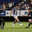 Un solitario gol de Elustondo da el triunfo a la Real ante el Osaka