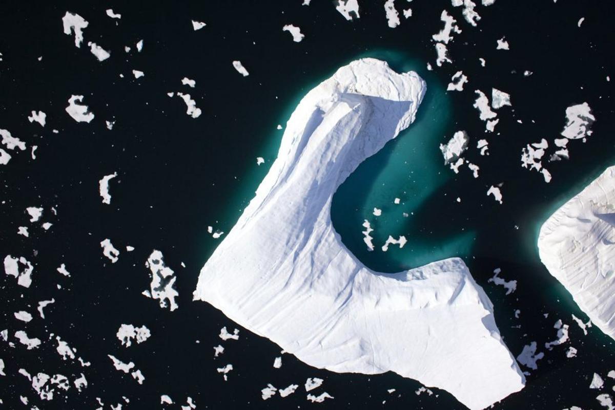 Vista aérea de un trozo gigante de hielo, que se separó del glaciar Petermann, Groenlandia, en 2009.