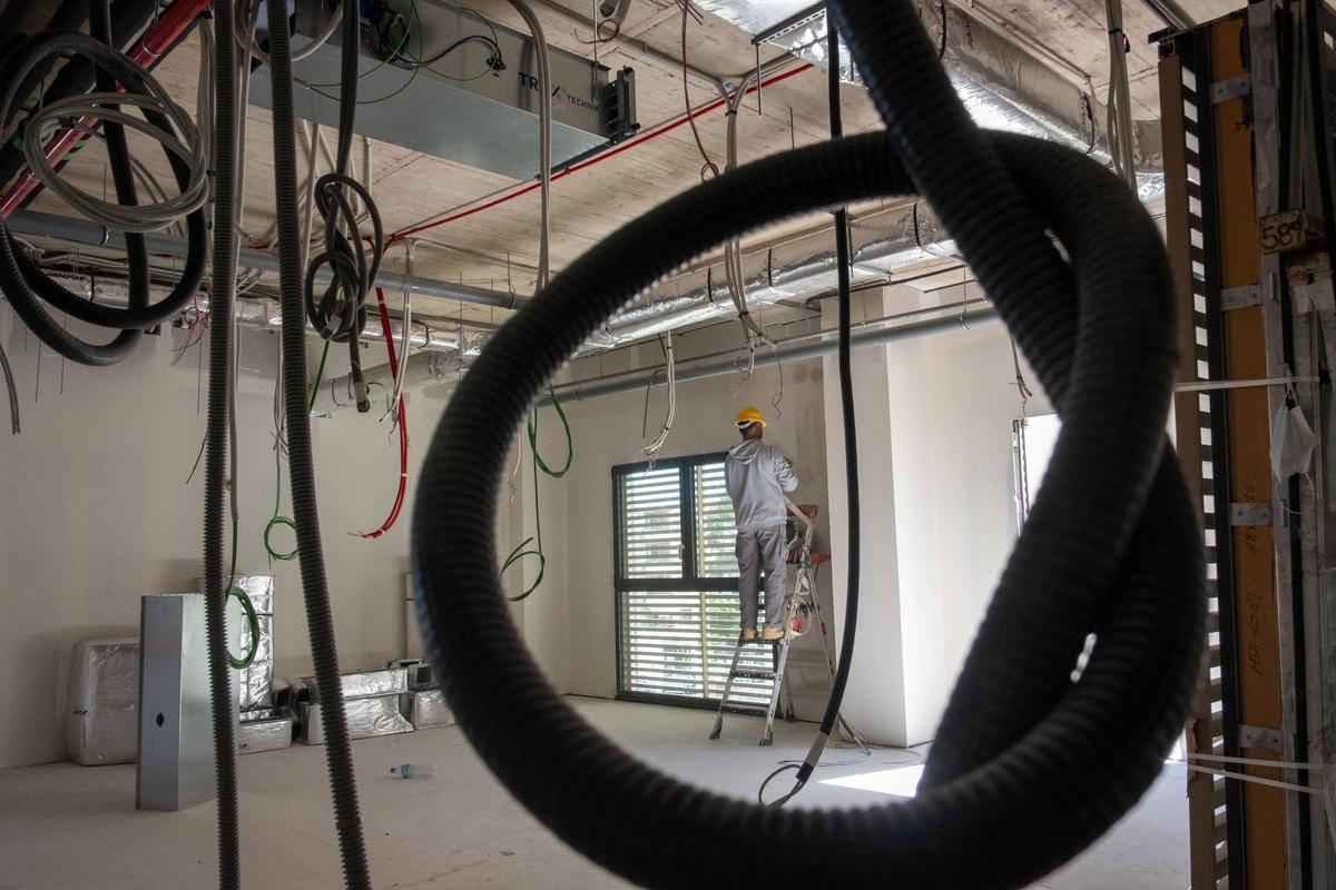 Las fotos del nuevo Hospital de Son Dureta: Visita al futuro centro sanitario de Mallorca en la última fase de su construcción Las fotos del nuevo Hospital de Son Dureta: Visita al futuro centro sanitario de Mallorca en la última fase de su construcción