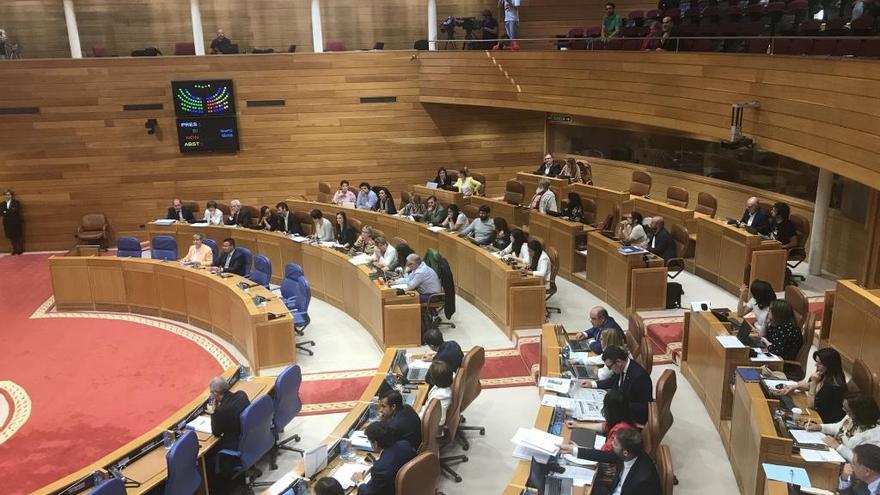 Diputados, hoy, en el Parlamento de Galicia.
