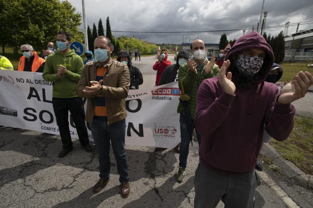 La plantilla de Alu Ibérica se moviliza