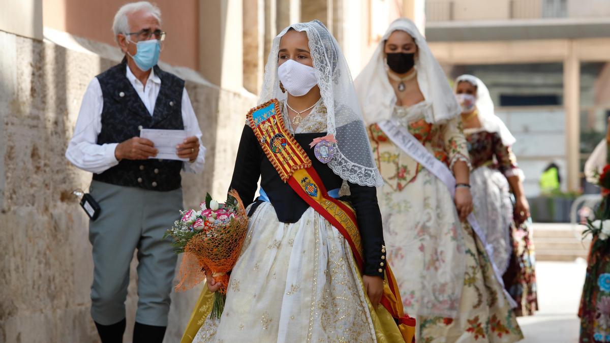 Búscate en el segundo día de Ofrenda por las calles del Mar y Avellanas (entre las 11.00 y 12.00 horas)