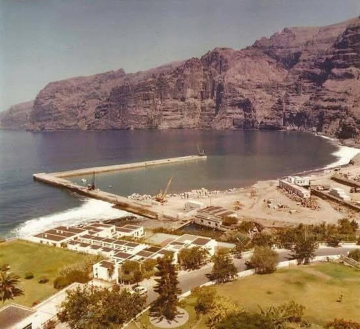 Construcción del puerto de Los Gigantes