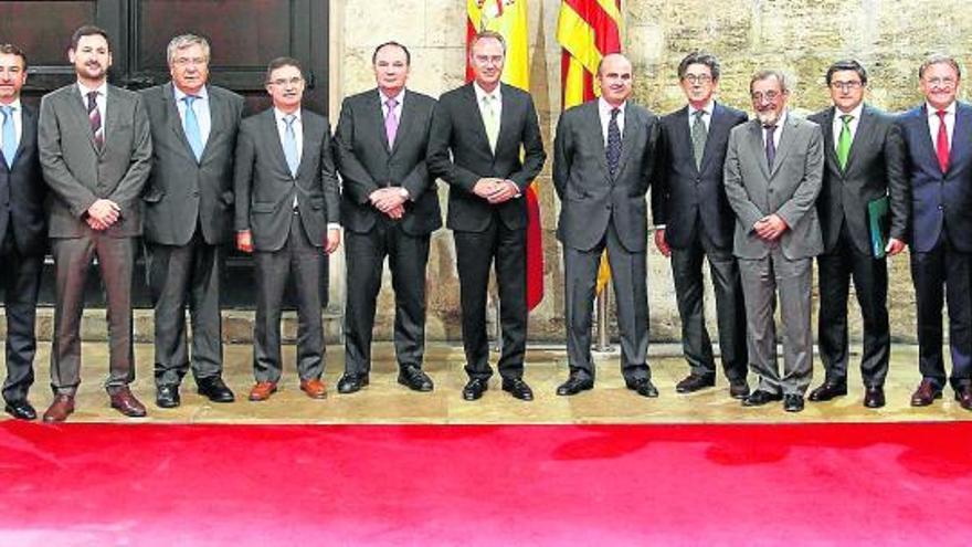 De Guindos: «La economía de la Comunidad Valenciana crecerá en el entorno del 4%»