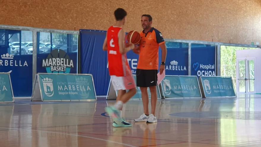 Ibon Navarro participa en el XV Clínic Internacional de Baloncesto Fundación Cesare Scariolo en Marbella