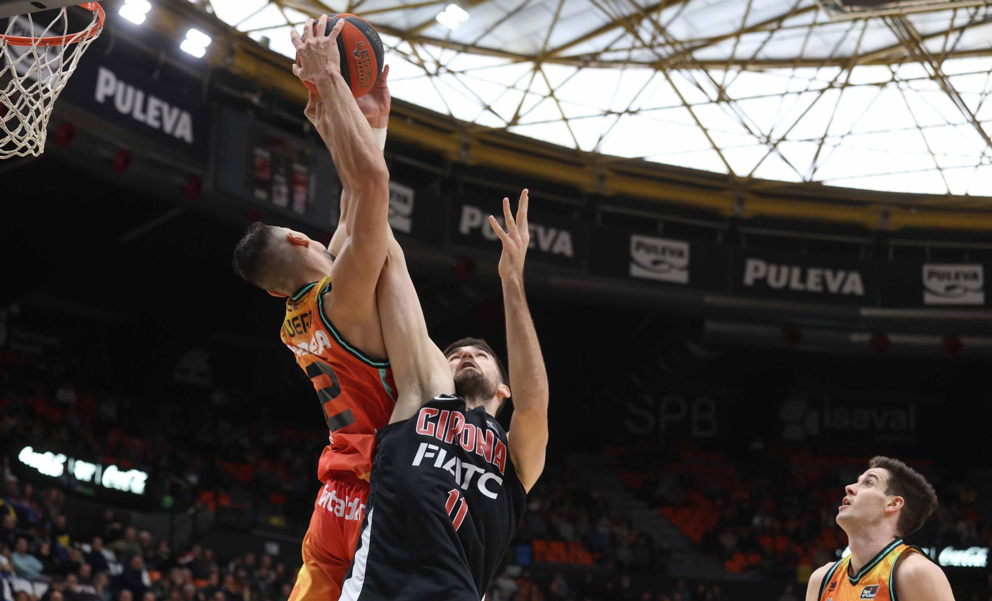 Las mejores imágenes del Valencia Basket - Girona Basketball