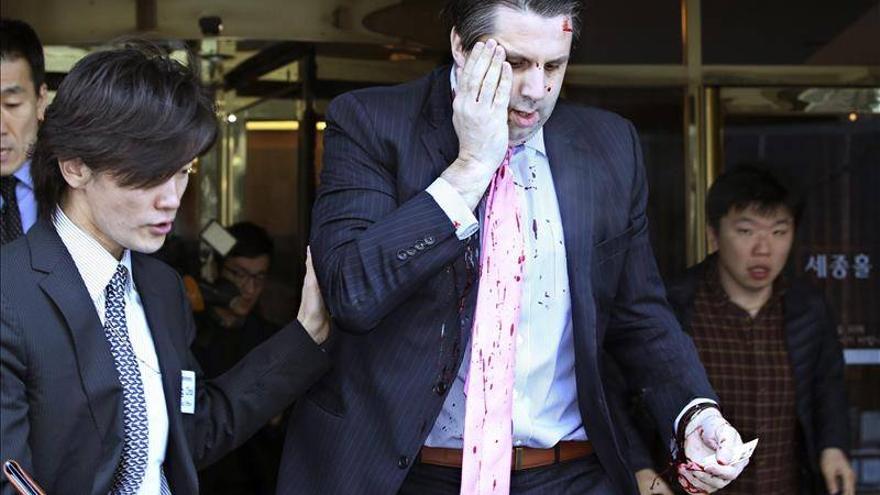 Herido el embajador estadounidense en Seúl tras ser atacado con una cuchilla