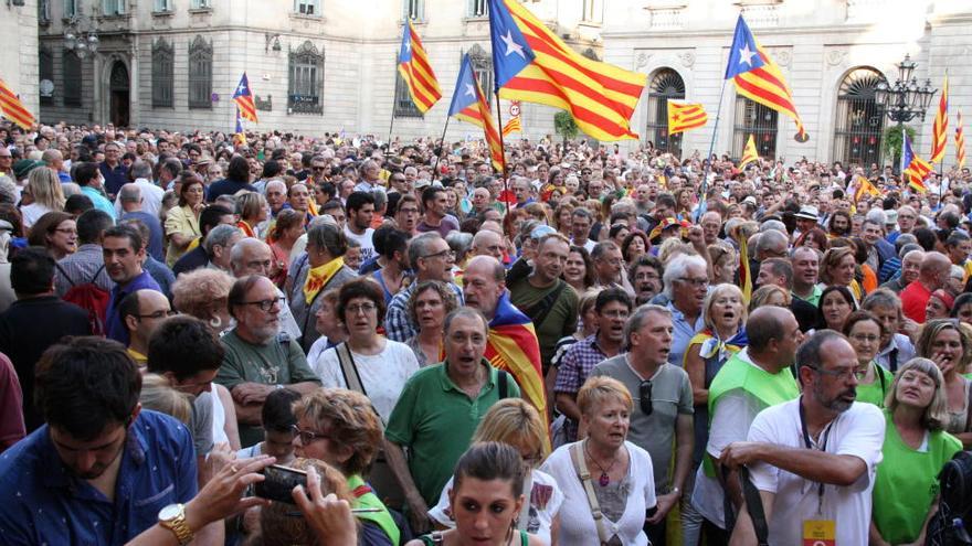 Manifestació a Barcelona per remarcar el caràcter plebiscitari del 27-S