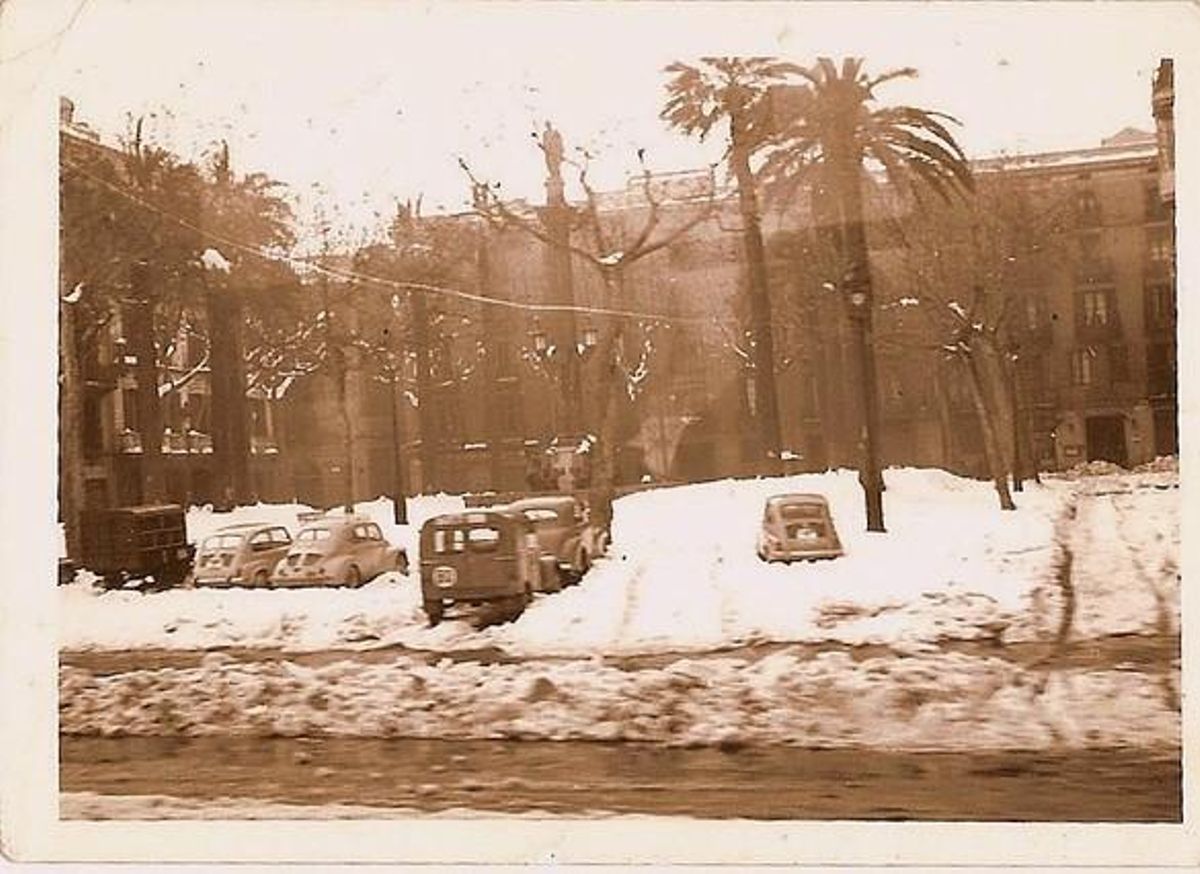 La plaza Letamendi en el año 1962.