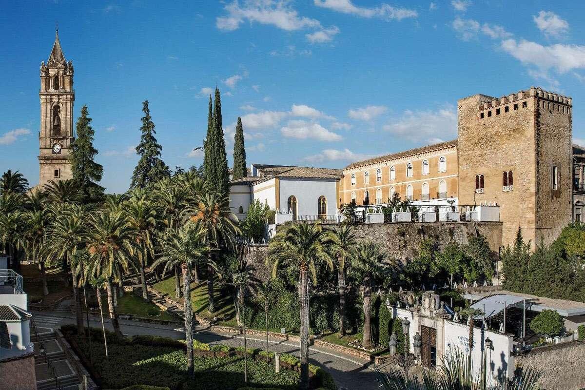 Los mejores hoteles para dormir en Cabra