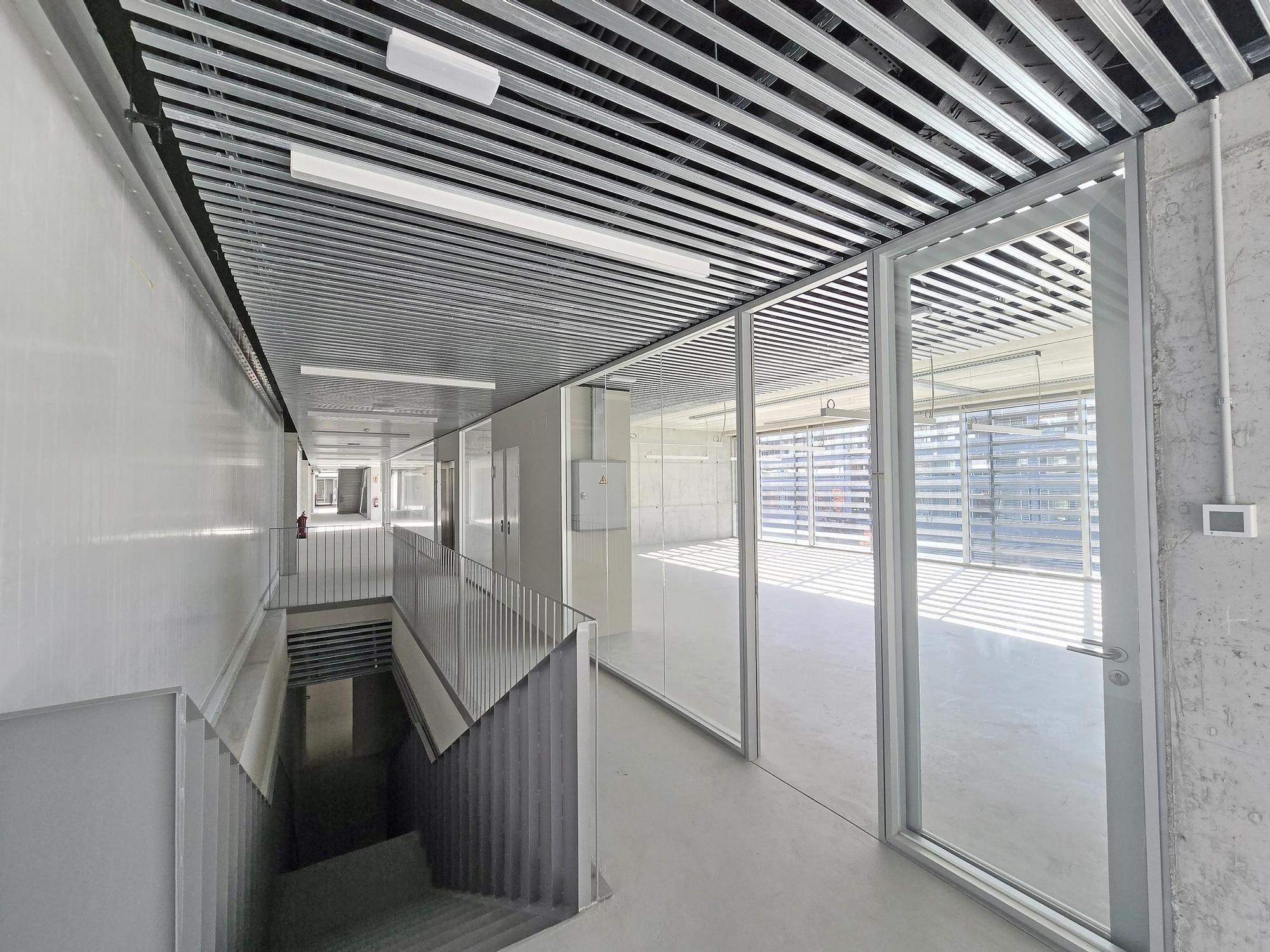 Visita a las nuevas naves de la Zona Franca para empresas tecnológicas en Pordo do Molle