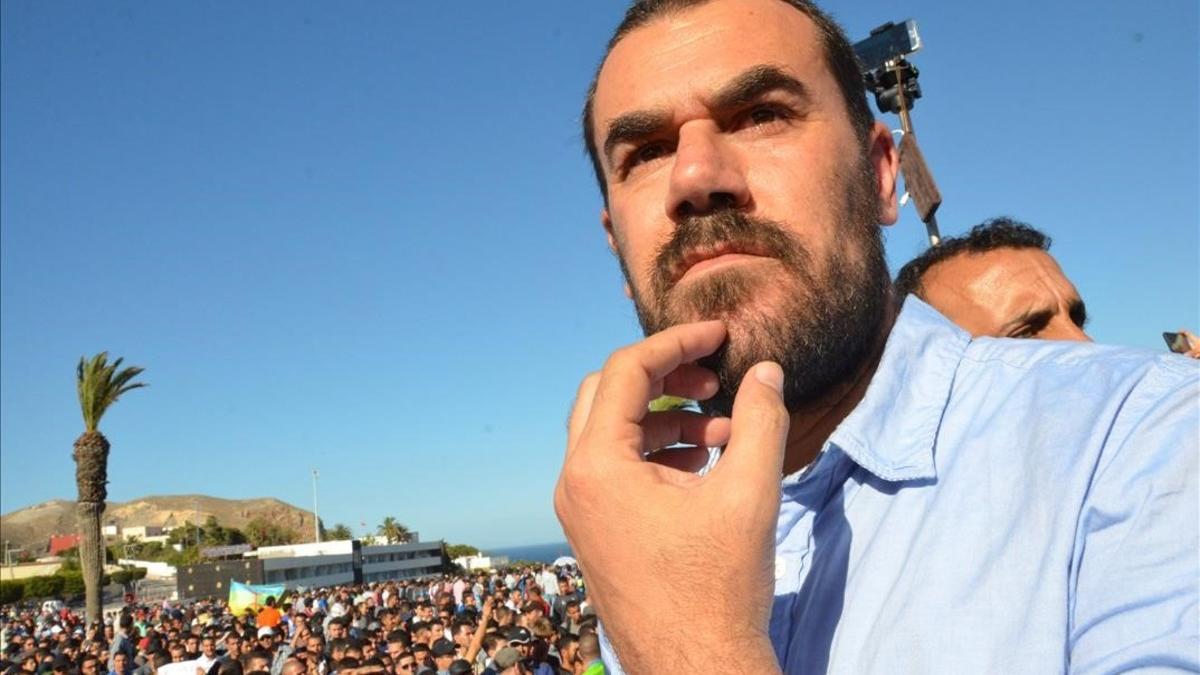 Nasser Zefzafi, en una protesta en mayo del 2017, poco antes de ser detenido por las autoridades marroquís.