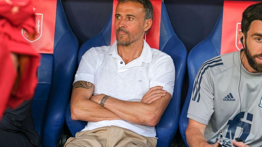 Luis Enrique, en el banquillo de la selección durante el choque.