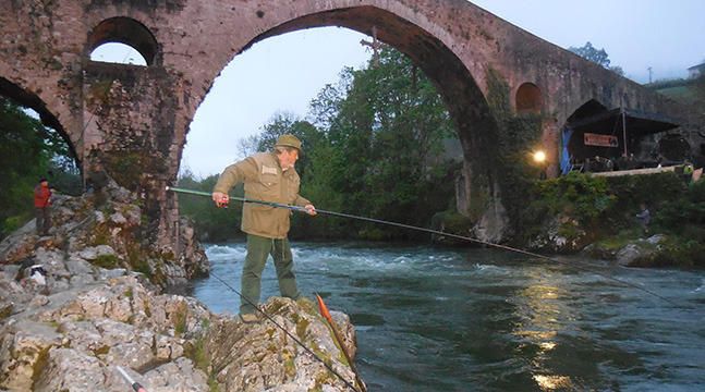 Primer día de la temporada de pesca del salmón. Campanu 2016