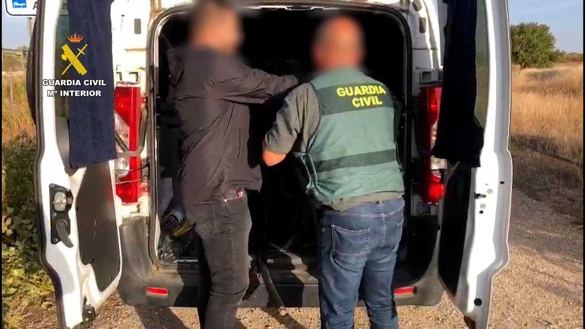 Imagen de la operación de la Guardia Civil