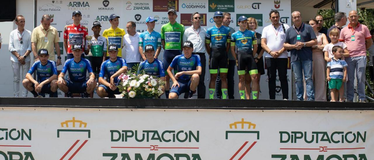 El podio de vencedores final de la XXXIX Vuelta Ciclista a Zamora | |   ANA BURRIEZA