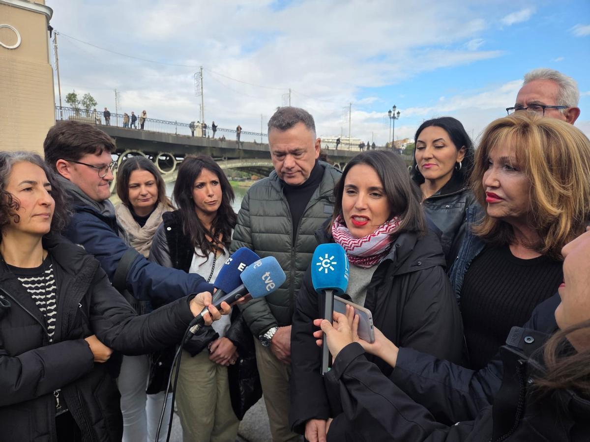 Irene Montero junto a los integrantes de Podemos en Andalucía