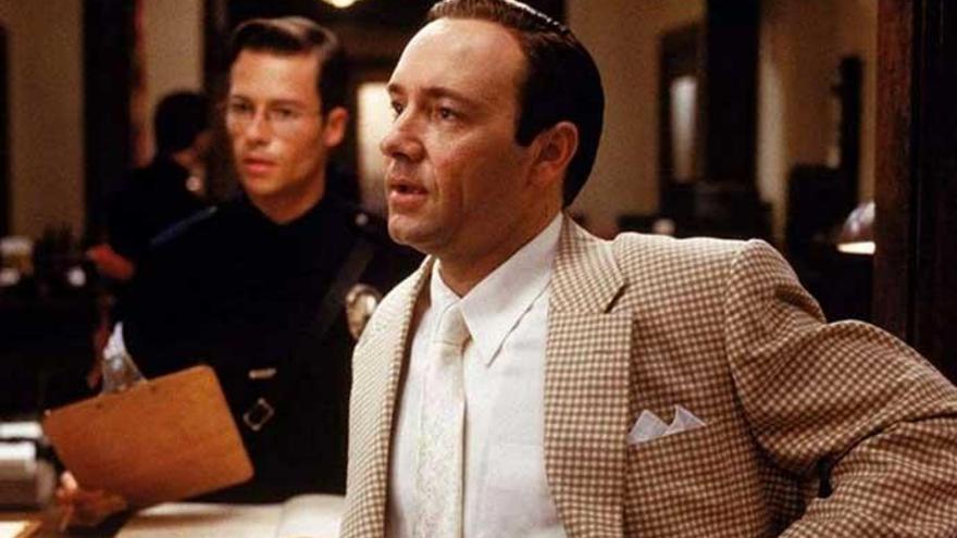 Kevin Spacey, junto a Guy Pearce en &#039;L.A. Confidential&#039;.