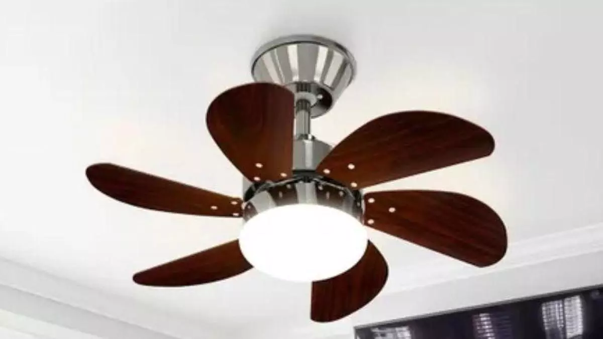 De 121 a 51 euros: Leroy Merlin liquida las últimas unidades de este ventilador de techo que el gran favorito del verano